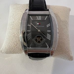 Tommy Hilfiger Automatic Open Balance Th.26.1.14.0651 Men's Watch gently worn